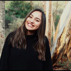 Meet your Posher, Maya